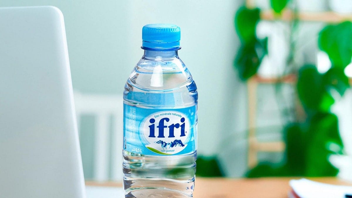 En plein été, le prix de l&rsquo;eau minérale augmente en Algérie : Ifri s’explique