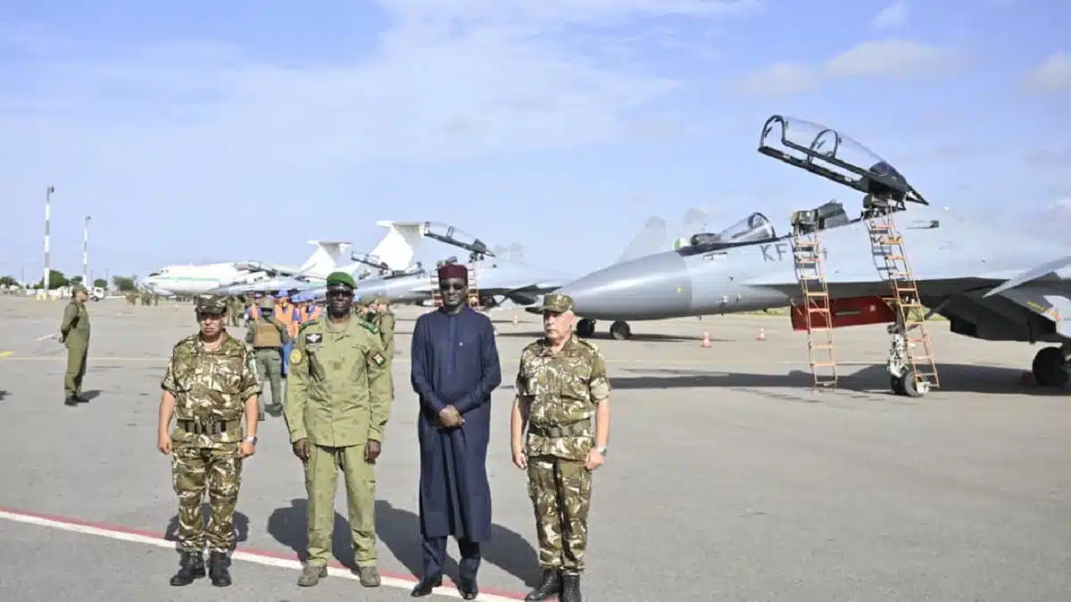 L&rsquo;Algérie envoie quatre chasseurs Sukhoi Su-30 au Niger