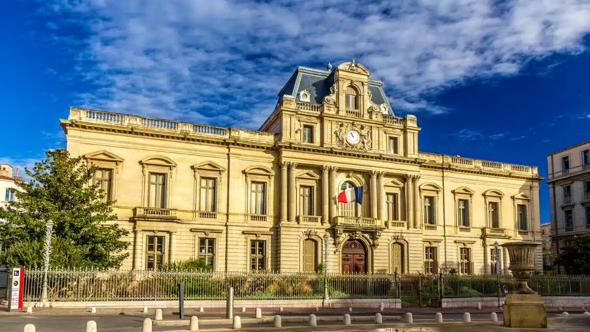 Titres de séjour, nationalité : ce qui change pour les étrangers en France