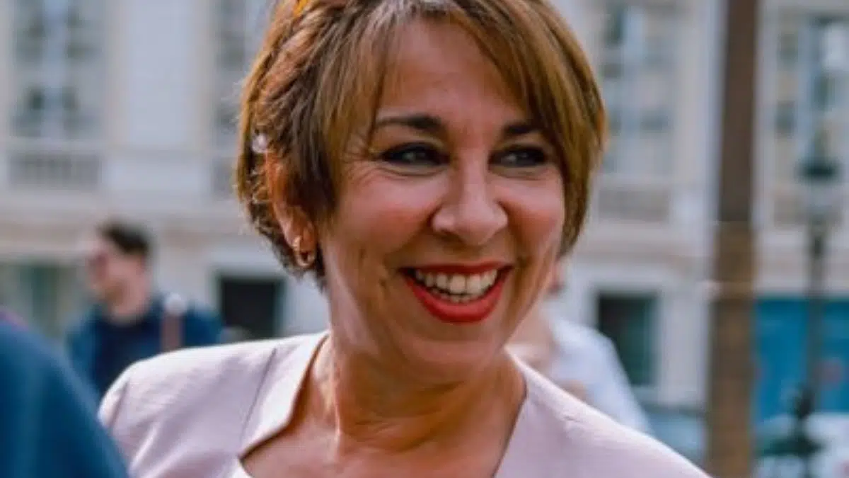 Zahia Hamdane, députée franco-algérienne, raconte son road trip en Algérie