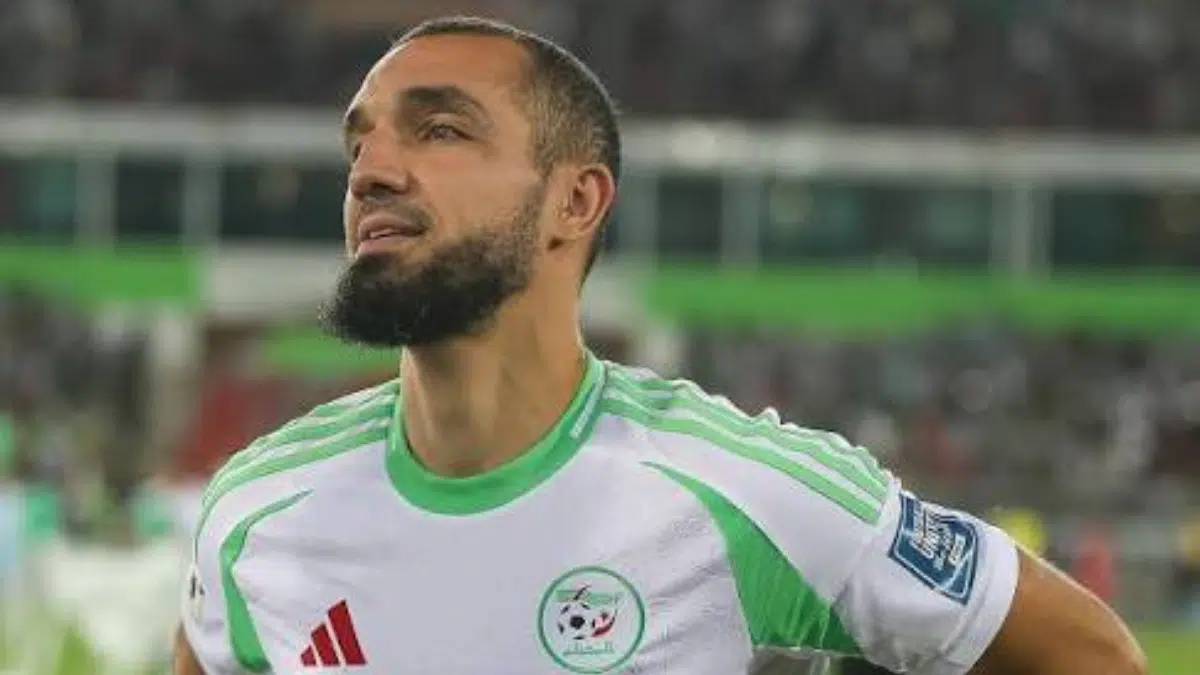 L’équipe d’Algérie perd Nabil Bentaleb, Hemdani appelle Adil Bourabaa