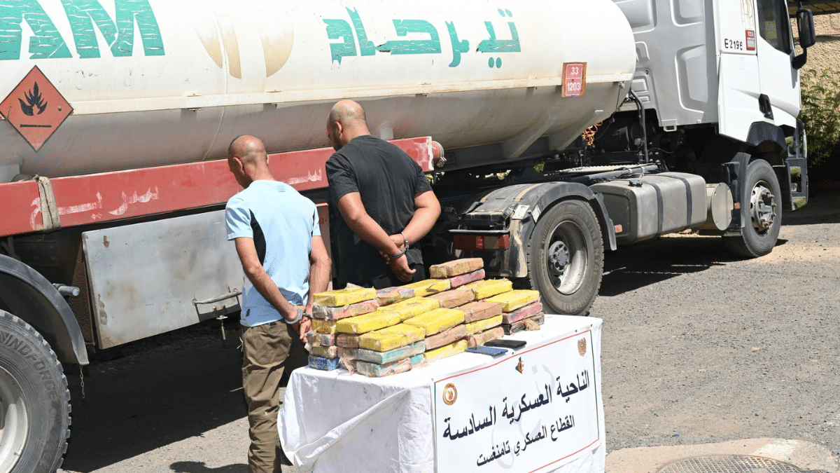 De la cocaïne cachée dans deux camions citernes saisie à Tamanrasset