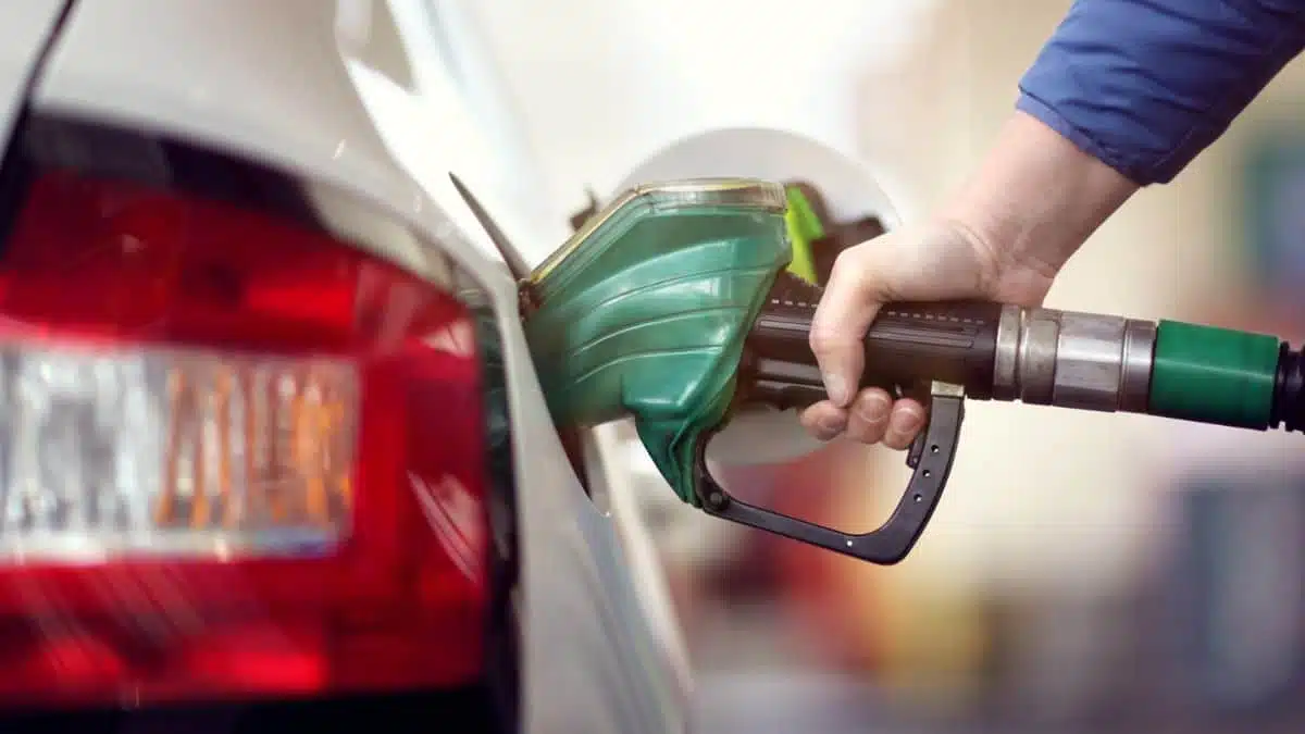 Flambée des carburants en France :  pourquoi l&rsquo;Algérie est à l&rsquo;abri de la crise