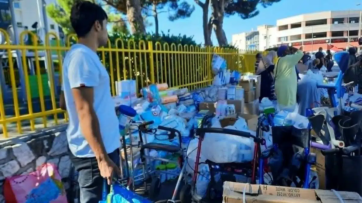 Incendies en Algérie : un « énorme » convoi de solidarité de la diaspora quitte Marseille