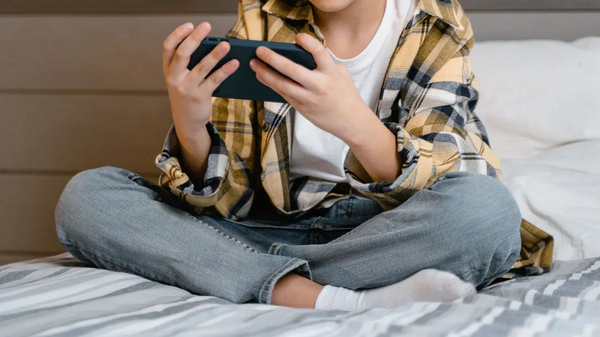 Algérie : une enseignante alerte sur les ravages des smartphones sur les élèves