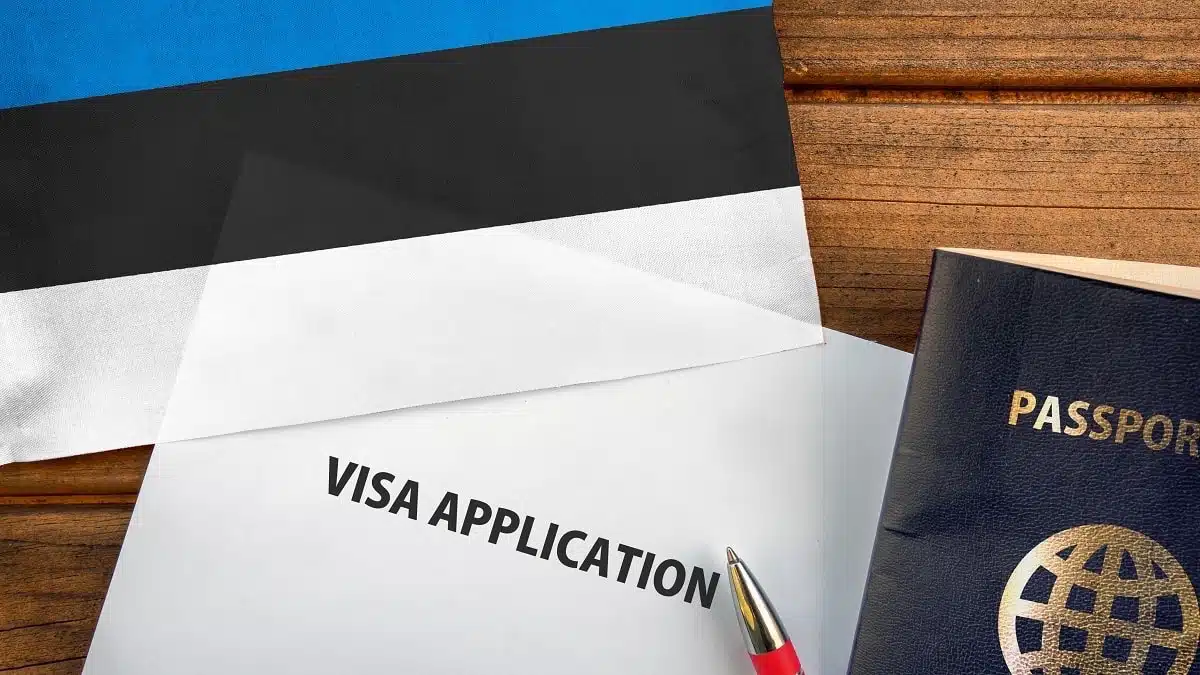 La Roumanie suspend encore la délivrance des visas aux Algériens