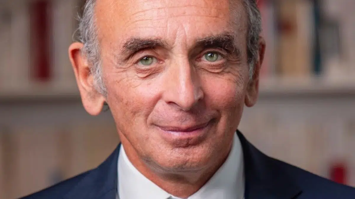 « Ni Français, ni Algérien » : Karim Zéribi fustige Éric Zemmour après ses propos haineux sur les Maghrébins