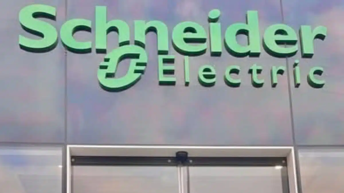 NAPEC 2026 d’Oran : Schneider Electric présente ses innovations produites en Algérie