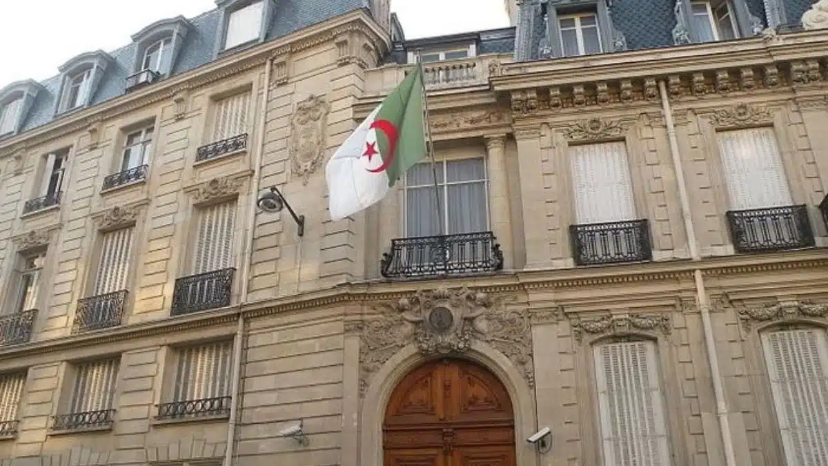 Enseignement de la langue arabe en France : l’ambassade d’Algérie à Paris recrute