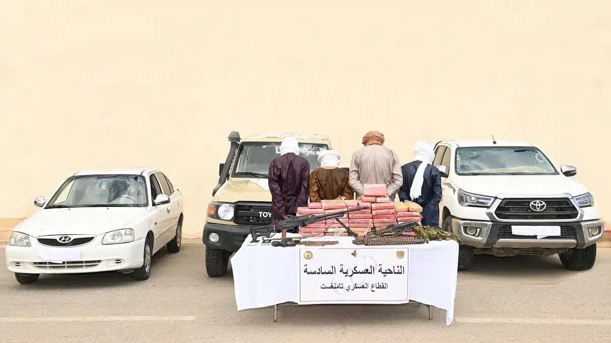 Tamanrasset : 5 narcotrafiquants lourdement armés interceptés, un tué