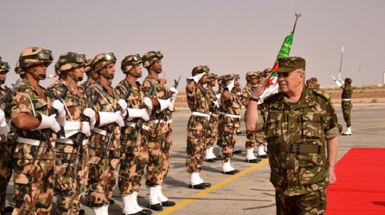 RÃ©sultat de recherche d'images pour "gaid salah algerie"